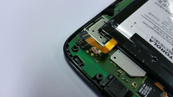 R&eacute;paration du Motorola MOTO G XT1032